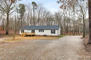 2219 Wade Funderburk Rd, Pageland, SC 29728 - Photo 1