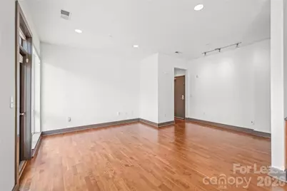 2200 Lyndhurst Avenue #201, Charlotte, NC 28203 - Photo 6