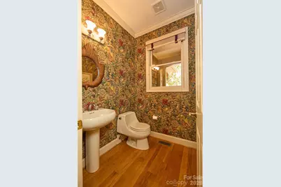 201 W Chimney Crossing, Hendersonville, NC 28739 - Photo 20