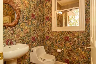 201 W Chimney Crossing, Hendersonville, NC 28739 - Photo 20