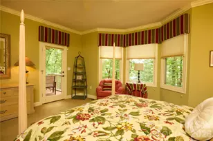 201 W Chimney Crossing, Hendersonville, NC 28739 - Photo 16