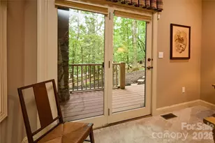 201 W Chimney Crossing, Hendersonville, NC 28739 - Photo 22