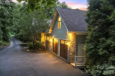 301 Gateway Drive, Hendersonville, NC 28739 - Photo 2