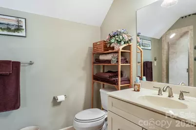 301 Gateway Drive, Hendersonville, NC 28739 - Photo 28