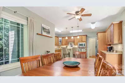 301 Gateway Drive, Hendersonville, NC 28739 - Photo 14