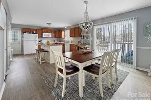 8923 Faires Rd, Charlotte, NC 28215 - Photo 12