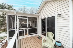 1238 Pennwood Dr, Hickory, NC 28602 - Photo 8