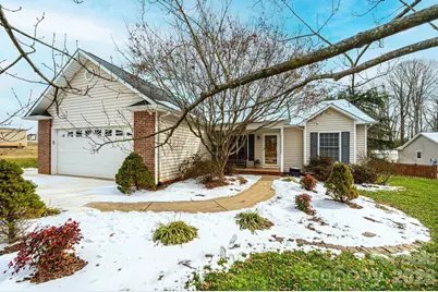 1238 Pennwood Drive, Hickory, NC 28602 - Photo 2