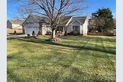 1238 Pennwood Drive, Hickory, NC 28602 - Photo 1