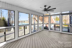 21647 Crown Lake Dr, Cornelius, NC 28031 - Photo 24