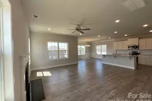 717 Inwood Hill Dr, Gastonia, NC 28056 - Photo 4