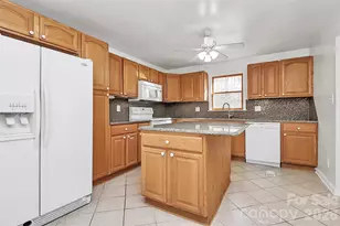 2111 Parkdale Ave, Gastonia, NC 28052 - Photo 6