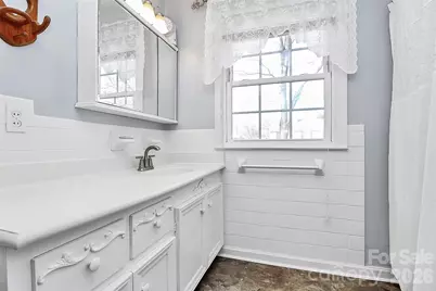 2111 Parkdale Avenue, Gastonia, NC 28052 - Photo 18