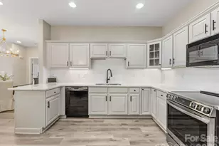 11906 Ludwell Branch Ct, Charlotte, NC 28277 - Photo 10