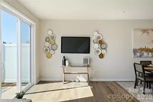 9314 Pagoda Oak Dr, Charlotte, NC 28269 - Photo 14