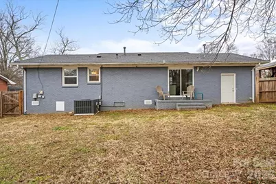 4930 Crestmont Drive, Charlotte, NC 28205 - Photo 26