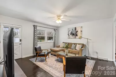 4930 Crestmont Drive, Charlotte, NC 28205 - Photo 4