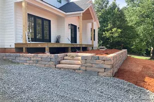 4899 Moonlite Bay Dr, Sherrills Ford, NC 28673 - Photo 2