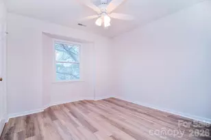 6120 Meadow Rose Ln, Charlotte, NC 28215 - Photo 12