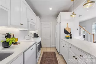 1620 Providence Rd, Charlotte, NC 28207 - Photo 18