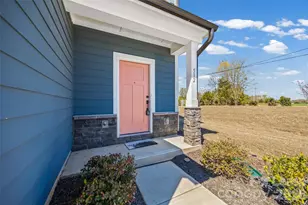 512 Station St, Clover, SC 29710 - Photo 2