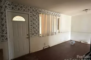 2732 Alleghany St, Charlotte, NC 28208 - Photo 6