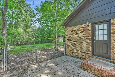 218 Clearbrook Road, Matthews, NC 28105 - Photo 14