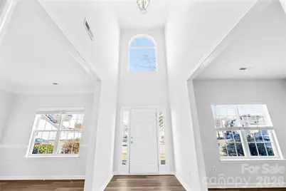 2704 Piersland Drive, Matthews, NC 28104 - Photo 2