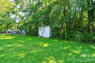 327 Woodside Dr, Shelby, NC 28150 - Photo 10