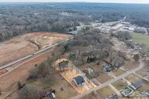 318 Sunrise Cir, Shelby, NC 28150 - Photo 36