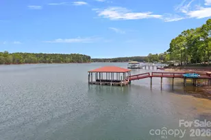 139 Hawks Point Dr, Troutman, NC 28166 - Photo 2