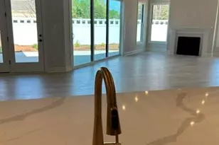 3015 Five Crk Rd, Charlotte, NC 28213 - Photo 18