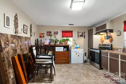 1242 W Airline Avenue, Gastonia, NC 28052 - Photo 6