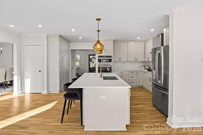 2130 Hassell Place, Charlotte, NC 28209 - Photo 14