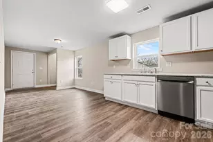 214 Eastview St, Morganton, NC 28655 - Photo 8