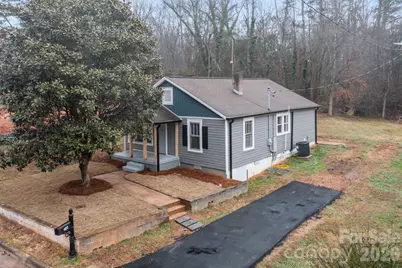 713 Second Street Place SW, Conover, NC 28613 - Photo 6