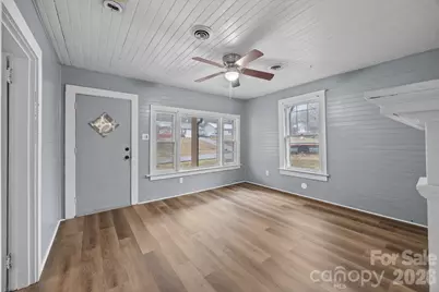 713 Second Street Place SW, Conover, NC 28613 - Photo 10