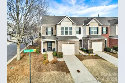 2403 Diplomat Lane, Charlotte, NC 28210 - Photo 2