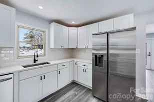 2621 Sherry Ln, Gastonia, NC 28054 - Photo 14