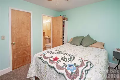 7218 Lakeside Drive N, Charlotte, NC 28212 - Photo 18