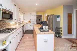 7218 Lakeside Dr N, Charlotte, NC 28212 - Photo 8