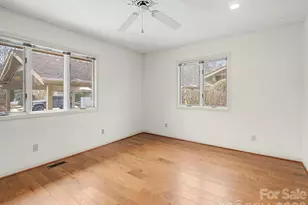 605 Red Oak Dr, Hendersonville, NC 28791 - Photo 34