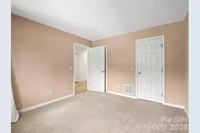 605 Red Oak Drive, Hendersonville, NC 28791 - Photo 32