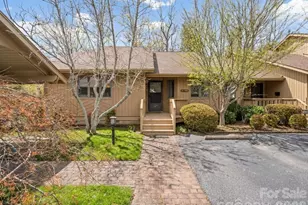 605 Red Oak Dr, Hendersonville, NC 28791 - Photo 1