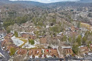 605 Red Oak Dr, Hendersonville, NC 28791 - Photo 46