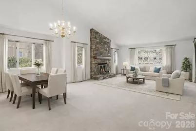 605 Red Oak Drive, Hendersonville, NC 28791 - Photo 2
