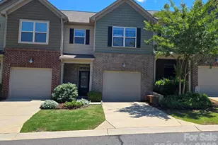 7010 Swamp Chestnut Ln, Fort Mill, SC 29707 - Photo 2