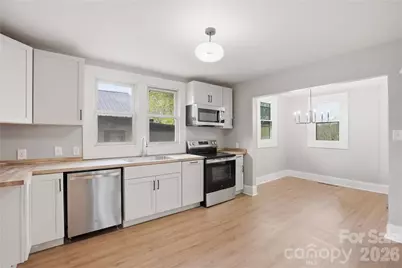 234 S Ervin Avenue, Newton, NC 28658 - Photo 6