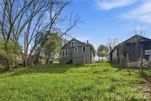 234 S Ervin Ave, Newton, NC 28658 - Photo 26