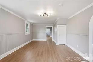 234 S Ervin Ave, Newton, NC 28658 - Photo 4